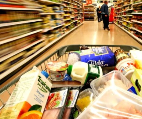 Ai rămas fără bani sau mâncare sau bani de Paște? IATĂ programul băncilor și hipermarketurilor