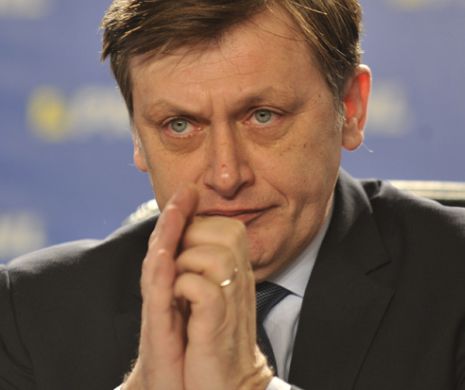 Antonescu: Povestea cu 7,4 milioane de români care au votat împotriva lui Băsescu e un truc al lui Ponta