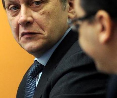 Antonescu: Vreau pentru România lideri care să spună "doamnă" nu "fă". PLUS: Ponta dacă nu era pus președinte la PSD ajungea pe la UNPR