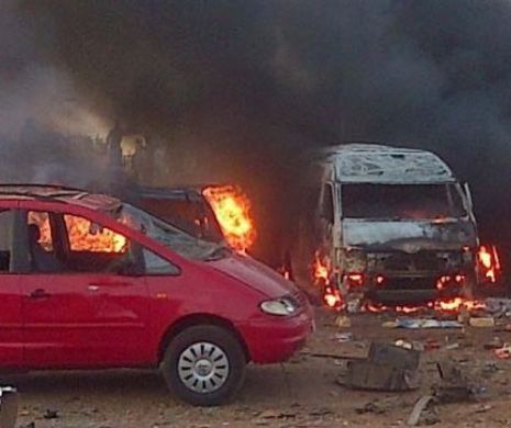 Atac sângeros cu bombă. Martorii spun că 200 de oameni au murit
