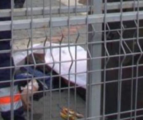 Bărbat mort găsit într-un tomberon