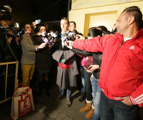 Baronii Mazăre și Duicu află astăzi dacă pot pleca acasă. Radu Mazăre a intrat zâmbitor la ÎNALTA CURTE