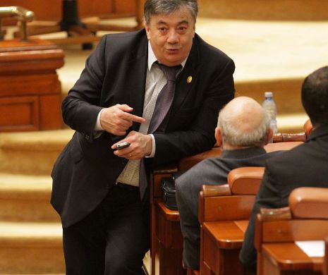 Cine face legea în Republica Penalilor. Informatorul cu patalama Nica „Bratosin” rescrie Constituția