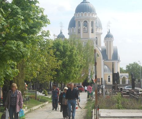 EVZ CHIȘINĂU. „Orașul morților”, îngrijit de cei vii. În cel mai mare cimitir din Europa, se vede cu ochiul liber obârșia „locatarilor”