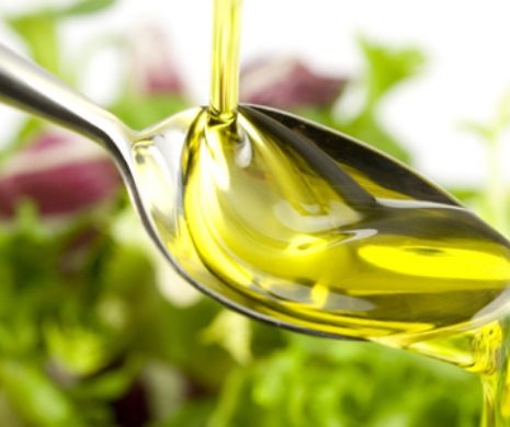 Falsuri grosolane la uleiul de măsline. Jumătate dintre  comercianții controlați, depistați cu probleme