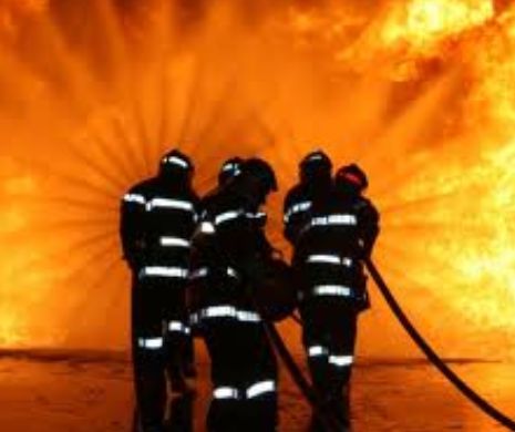 Incendiu la o casă din sectorul 2 al Capitalei