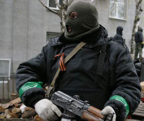 INCIDENTUL care dovedește că insurgenții separatiști din estul Ucrainei NU sunt localnici: Au confundat clădirea Operei cu Primăria | FOTO