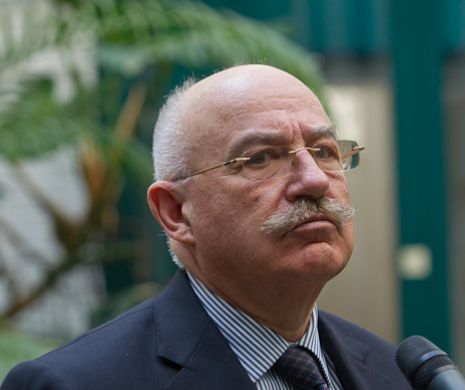 Janos Martonyi demisionează din funcţia de ministru de Externe al Ungariei