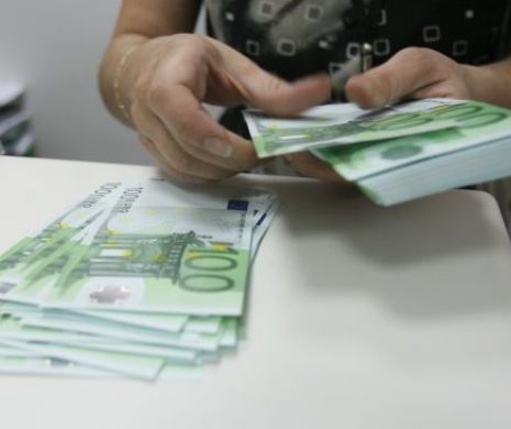 Leul pierde teren în fața principalelor valute. Vezi cursul BNR