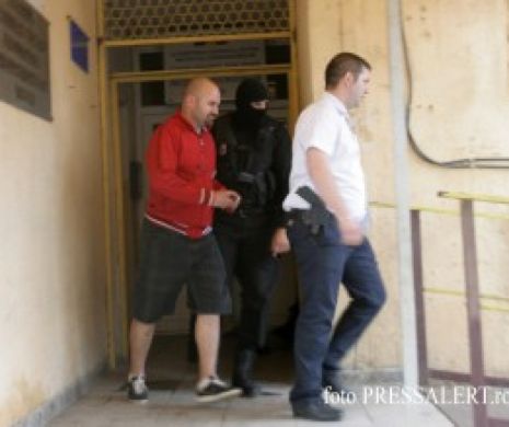 Luptător K1, reţinut de poliţişti cu focuri de armă
