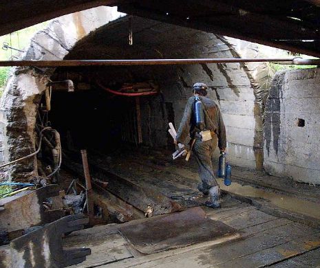 Prea săraci ca să dăm faliment! Statul redeschide minele și le privatizează