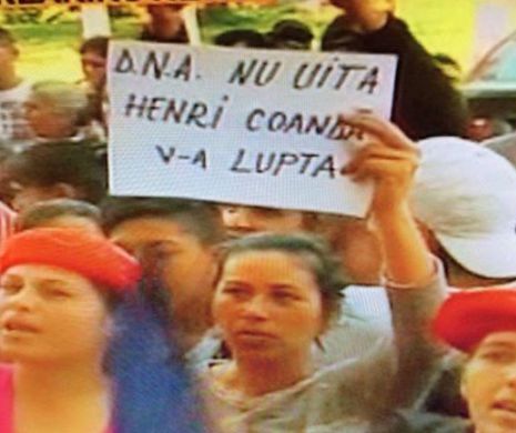 Susţinătorii lui Mazăre: "DNA nu uita, Henri Coandă v-a lupta". O femeia a fost agresată pentru că nu îl susţine pe edilul Constanţei