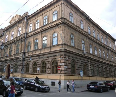 Accident la ORA DE SPORT. Un elev s-a rănit în timpul unui meci de volei