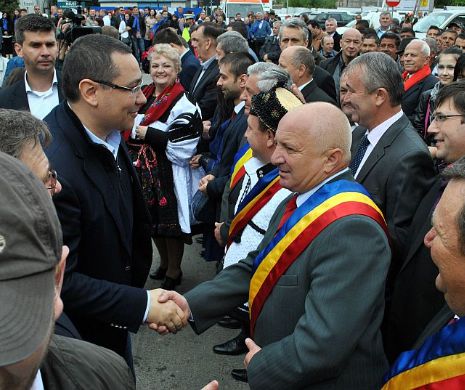 ALEGERI EUROPARLAMENTARE 2014. Ponta a inventat un salut de la șeful statului