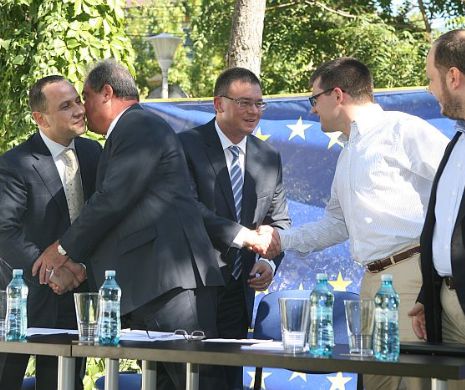 ALEGERI EUROPARLAMENTARE 2014. Război pe voturile Dreptei