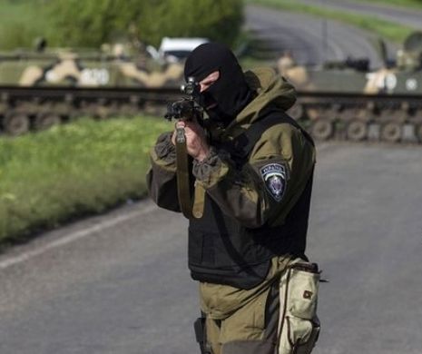 Criza din Ucraina: Cel puţin un mort şi trei răniţi într-un schimb de focuri în oraşul Mariupol
