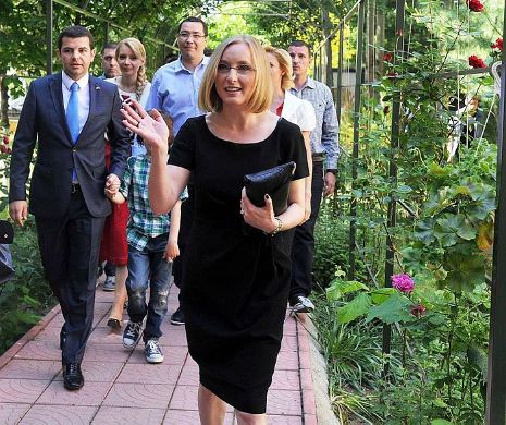 EUROPARLAMENTARE 2014. De alegeri, politicienilor le-a sărit țandăra