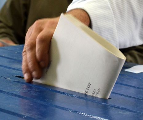 EUROPARLAMENTARE. Doljean, depistat cu doua buletine de vot