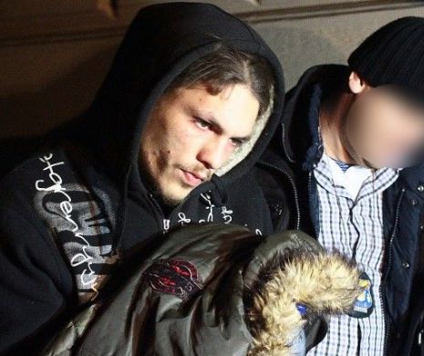 EXCLUSIV. Mama tânărului acuzat de terrorism spune că acesta era șantajat de lunid e zile ca să facă bombele
