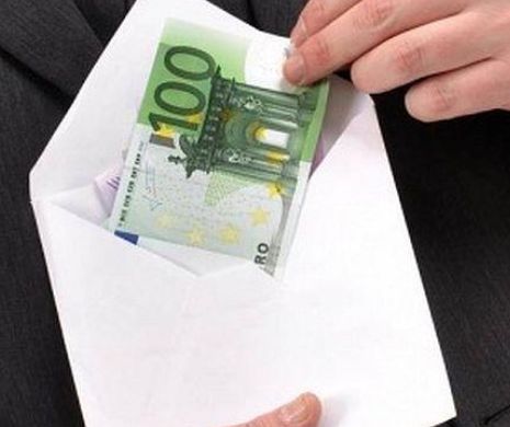 EXCLUSIV PRINT. Povestea incredibilă a medicului care nu a rezistat şpăgii în ultima lui zi de muncă