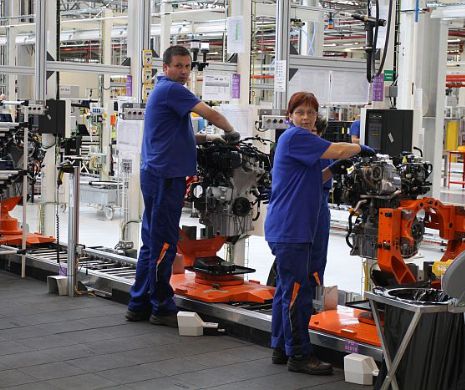 Industriașii au crescut economia peste estimări