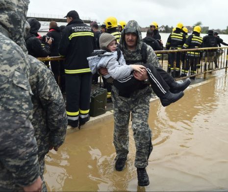INUNDAŢII BALCANI. Salvatorii ruşi, mobilizaţi în Serbia