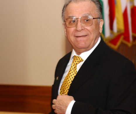 Ion Iliescu: Crin Antonescu este o LICHEA