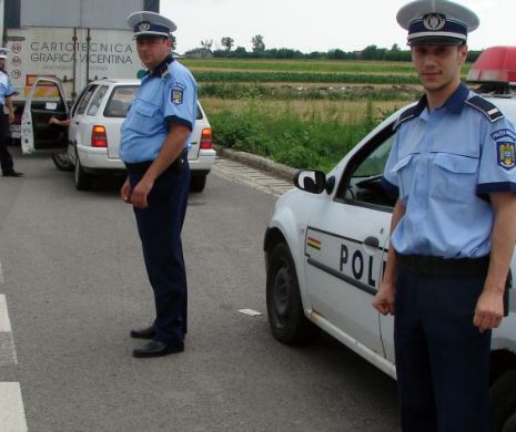O femeie gravidă şi soţul ei au trăit momente de GROAZĂ. Au fost BĂTUŢI în trafic, pe motiv că mergeau prea încet cu maşina