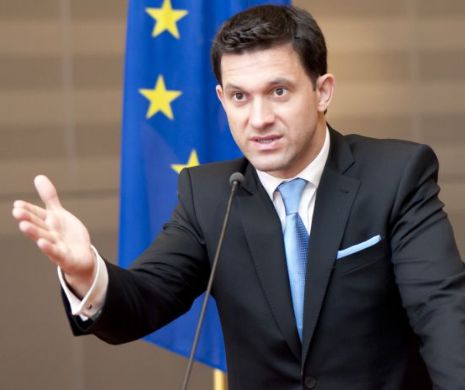 Petru Luhan despre contracandidatul Ilie Năstase: “Să faci legi şi să loveşti mingea nu e totuna!”