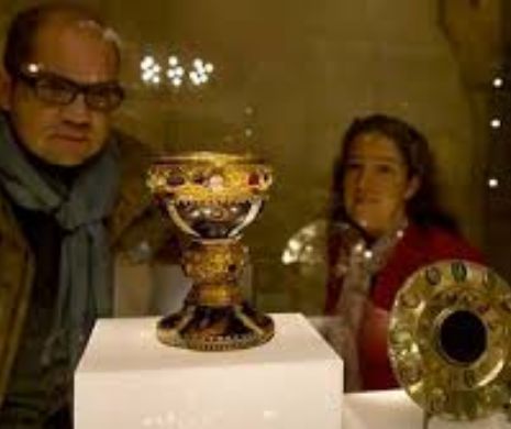 Poate oferi viaţa FĂRĂ SFÂRŞIT celui care o merită. A băut din această cupă Iisus HRISTOS? | VIDEO