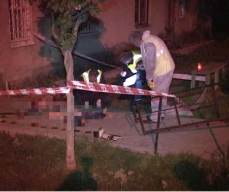 Şi-a ucis soţia de 24 de ani într-un mod înfiorător: a înjunghiată şi a târât-o prin faţa blocului