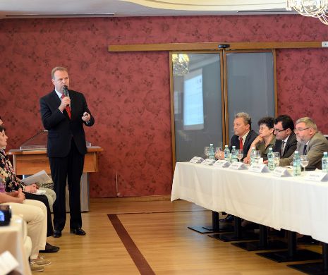 Sibiu: proiect de 9,5 mil. de lei pentru formarea profesională a 1.400 de cadre didactice