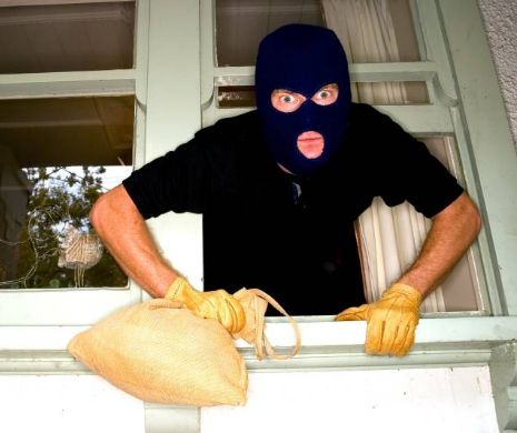 Tâlharii care au restituit prada. ”Suntem hoţi, dar avem şi conştiinţă”