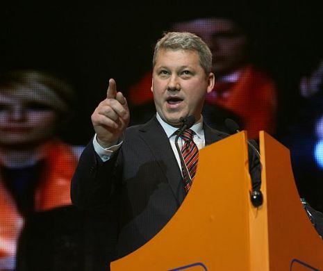 Cătălin Predoiu neagă că s-a stabilit ca PDL şi PNL să fuzioneze sub sigla liberalilor