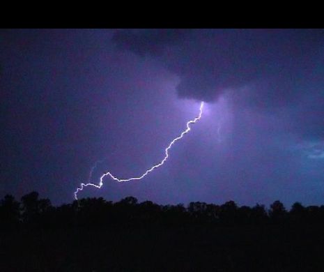 COD GALBEN de inundații pe râurile din patru județe