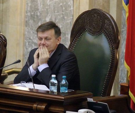 Crin Antonescu: Nu am avut un schimb de replici cu Norica Nicolai, era nevoie să clarific în faţa colegilor o mizerie