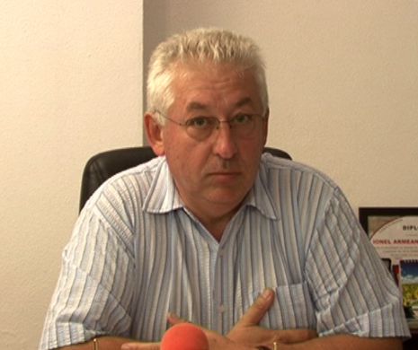 Directorul de la Protecţia Copilului Vaslui şi-a lansat o carte COPIIND de pe site-ul Descopera.ro