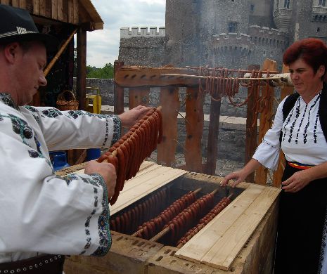 "Festivalul virşlilor" la Castelul Corvinilor şi în Centrul Istoric al Devei
