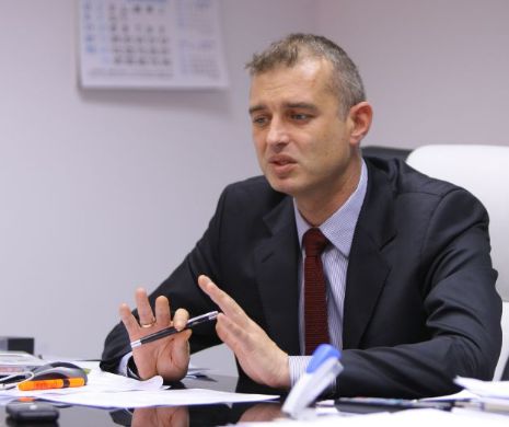 Fostul director general al RATB a fost reținut pentru 24 de ore, pentru un prejudiciu de 820.000 de euro