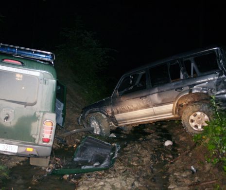 IMPACT FRONTAL LA GRANIȚĂ. Un contrabandist de țigări A LOVIT ÎN PLIN mașina Poliției de frontieră