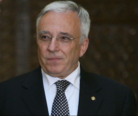 Isărescu: România mai are multe reforme de făcut, până să adopte euro