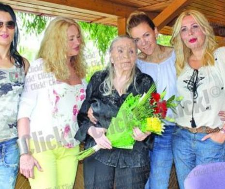 Mama Zina, la 78 de ani. Vezi cum a petrecut creatoarea de modă