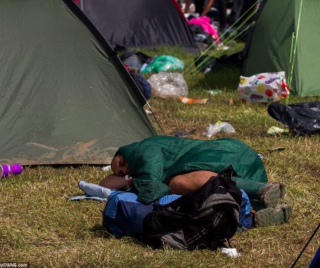 MIZERIA de după Glastonbury. O ARMATĂ de 800 de voluntari va munci 6 săptămâni ca să strângă gunoiul | GALERIE FOTO