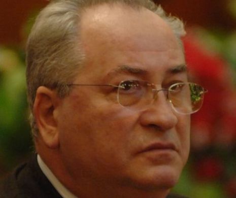 PNL propune o declaraţie proprie în care cere demisia de onoare a preşedintelui Băsescu