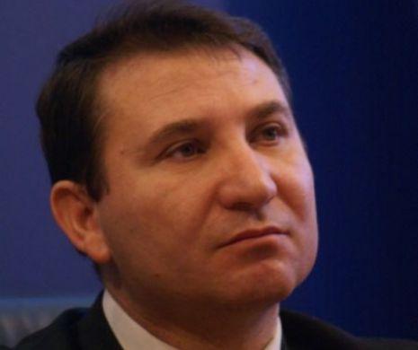 Primarul Bacăului, acuzat de luare de mită, va fi cercetat în stare de libertate