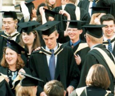 Absolvenţii care nu au promovat examenul de bacalaureat vor primi 250 de lei pe lună timp de o jumătate de an.