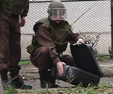 ALERTĂ CU BOMBĂ LA O BANCĂ