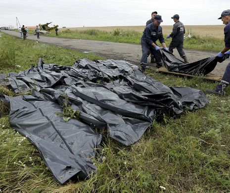 Dramă fără margini. Un cuplu australian a ajuns în Ucraina cu speranţa de a-şi mai găsi UNICA FIICĂ în viaţă, în urma prăbușirii avionului Boeing 777