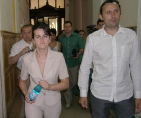 Frauda la bacalaureatul de la Sighet s-a terminat cu un MARE FÂs. Elevii care au dat mită şi au copiat au RĂMAS cu DIPLOMELE  în buzunar