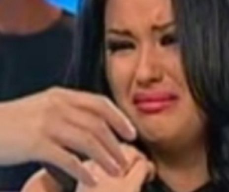Iată de ce îndură Daniela Crudu bătăile lui Nilă!